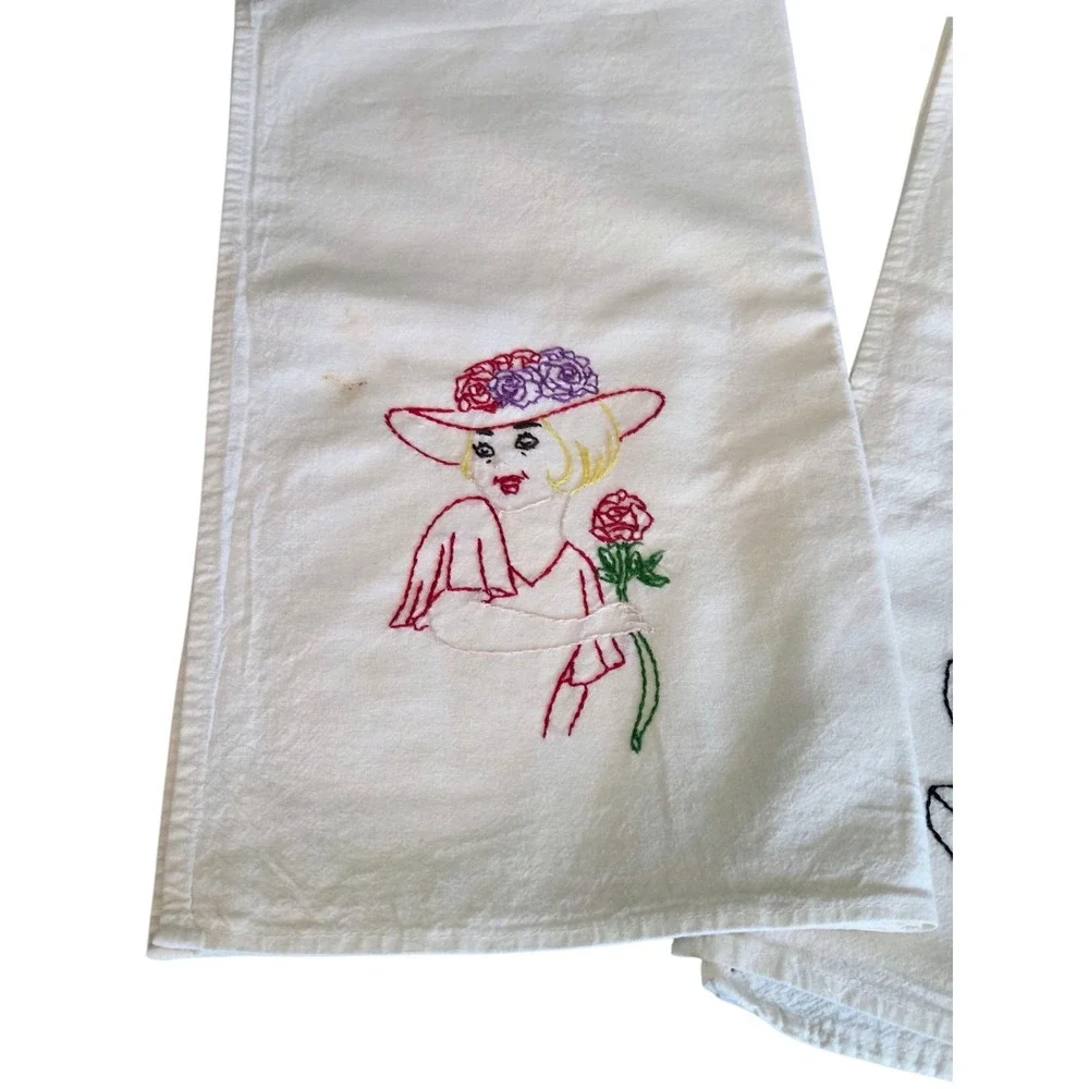 Vintage Large Linen Towels Novelty Women Hats Hand Applique Embroidered Set of 3